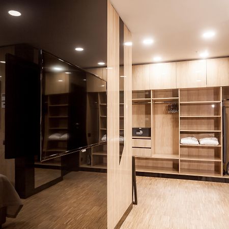 Hotel Platinia Клуж-Напока Екстериор снимка A walk-in closet