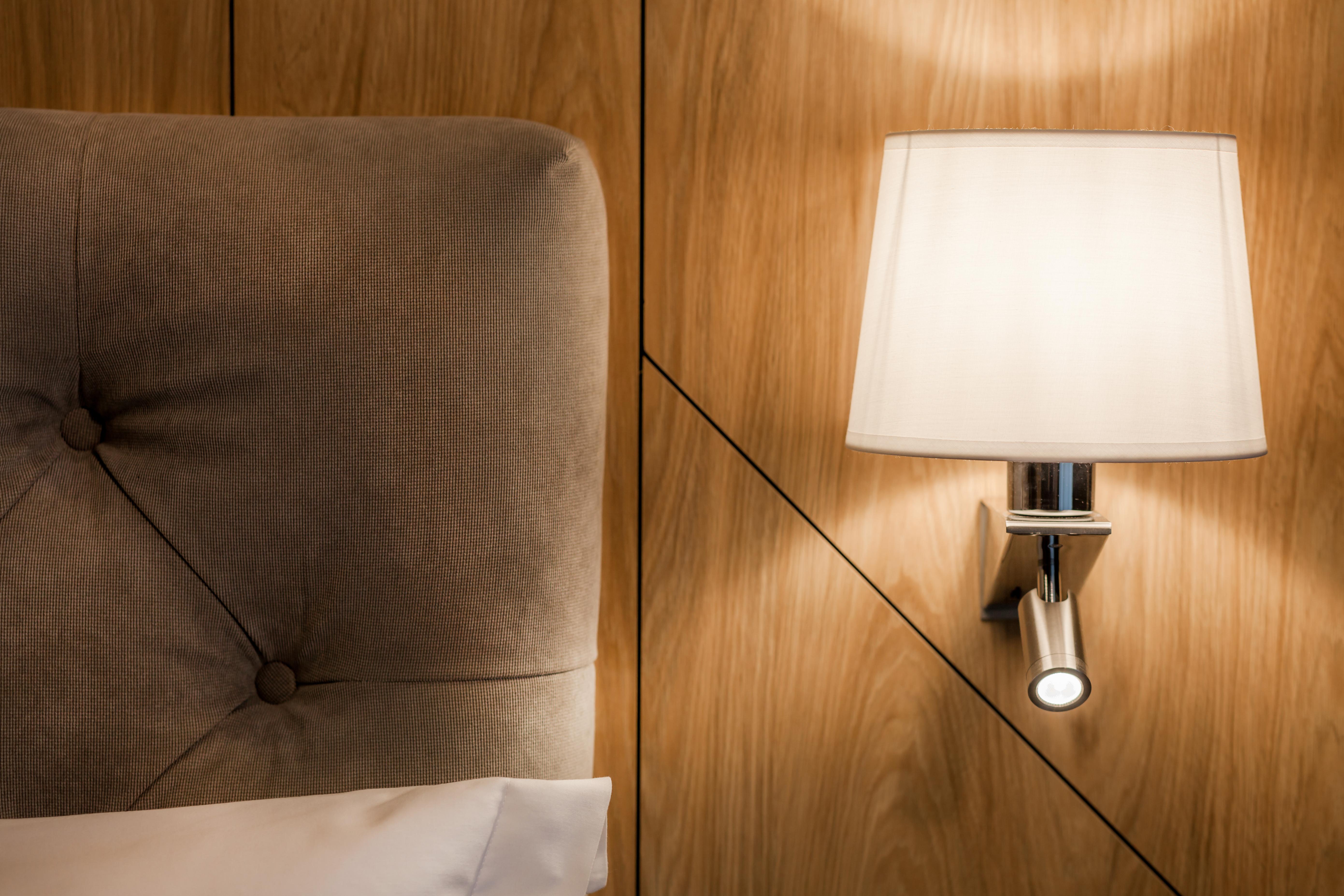 Hotel Platinia Клуж-Напока Екстериор снимка A wall light