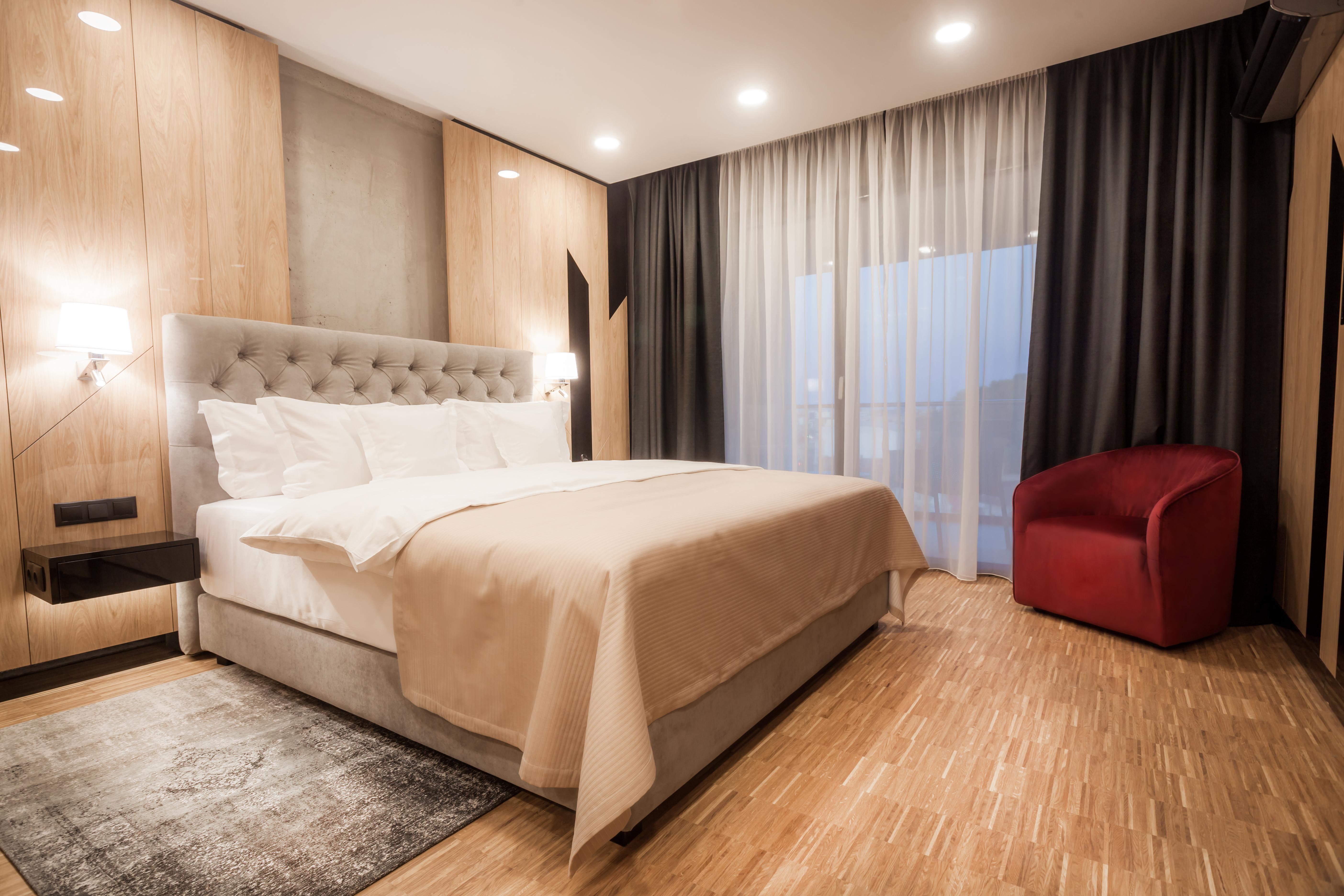 Hotel Platinia Клуж-Напока Екстериор снимка A bedroom