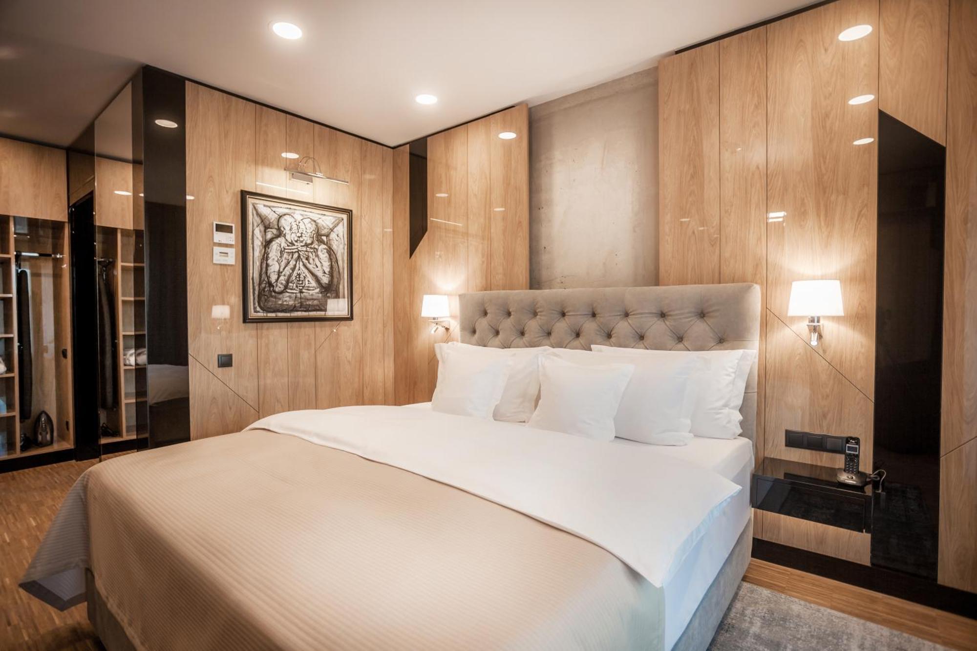 Hotel Platinia Клуж-Напока Екстериор снимка