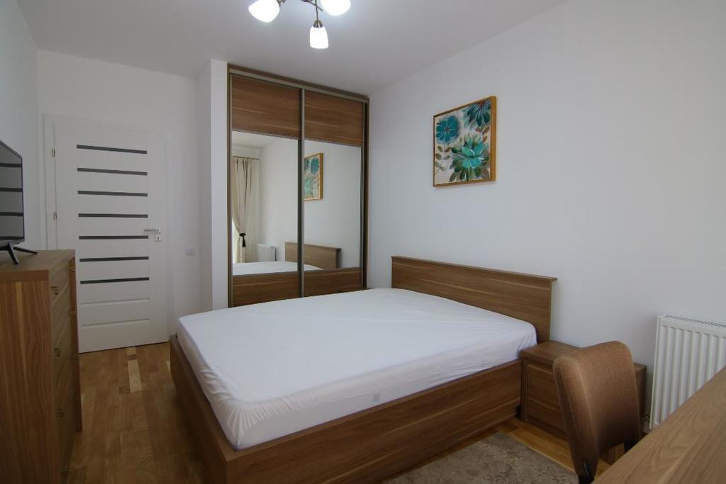 Hotel Platinia Клуж-Напока Екстериор снимка A bedroom