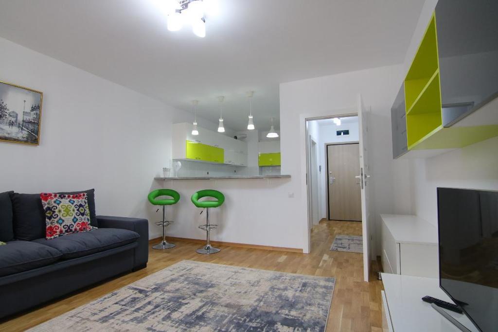 Hotel Platinia Клуж-Напока Екстериор снимка A studio apartment in Warsaw, Poland